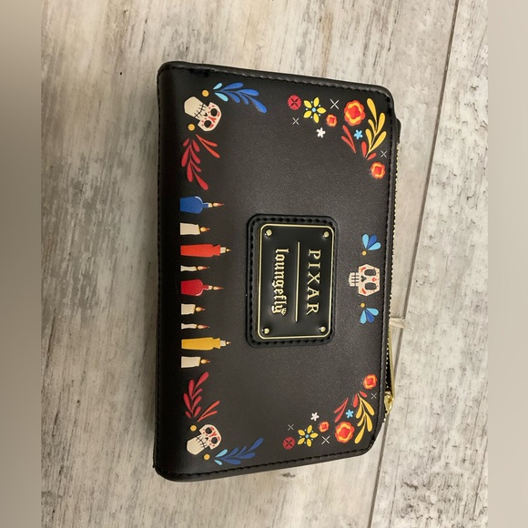 NWT Loungefly coco floral backpack and wallet in set - Picture 7 of 8